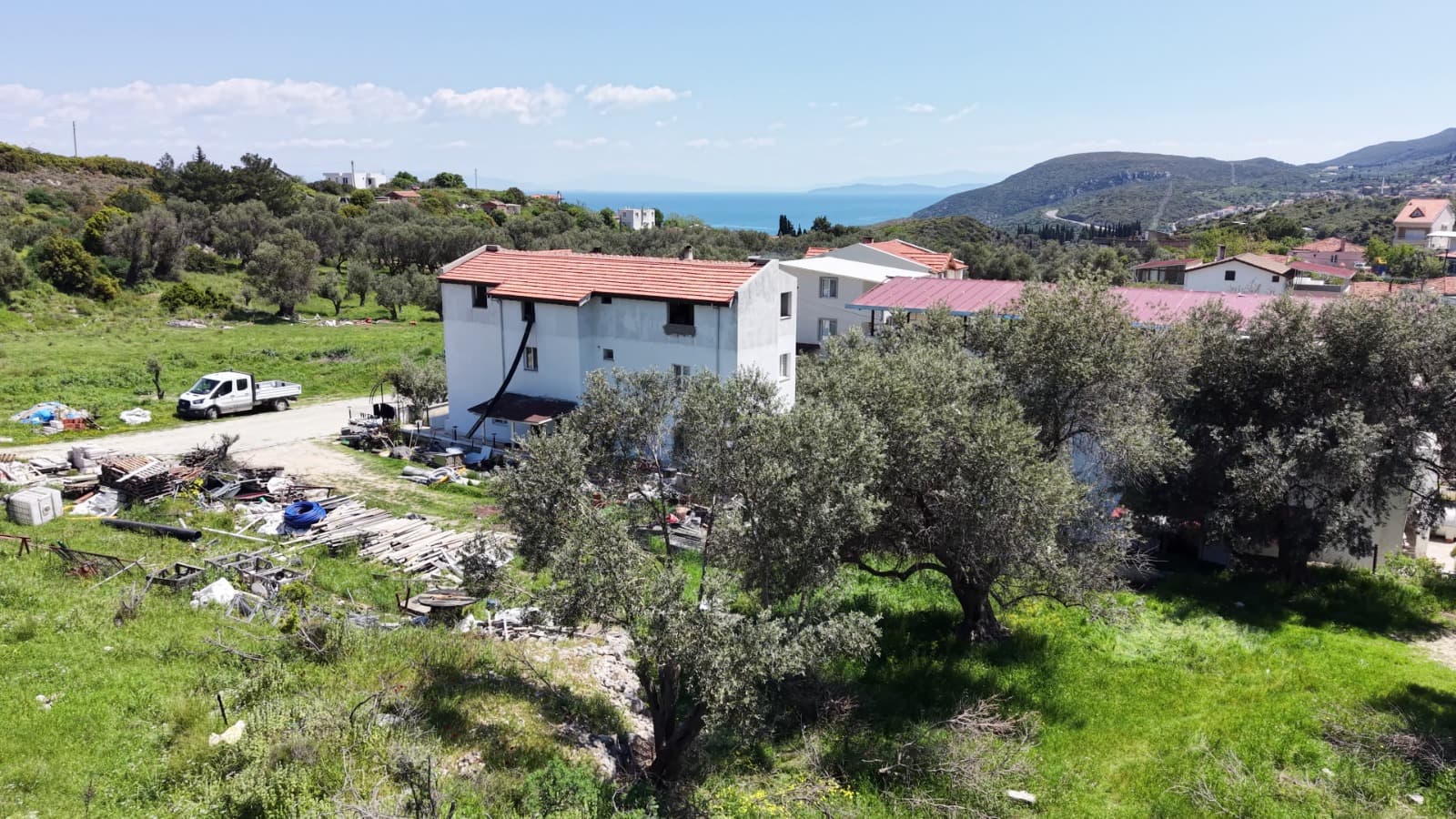 Karaburun Merkez'de Zeytinlik Yatırım Arsası küçük görsel 6